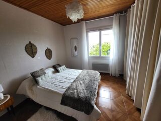  Maison à louer 6 pièces 146 m²