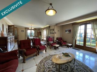  Maison � vendre 8 pi�ces 234 m�