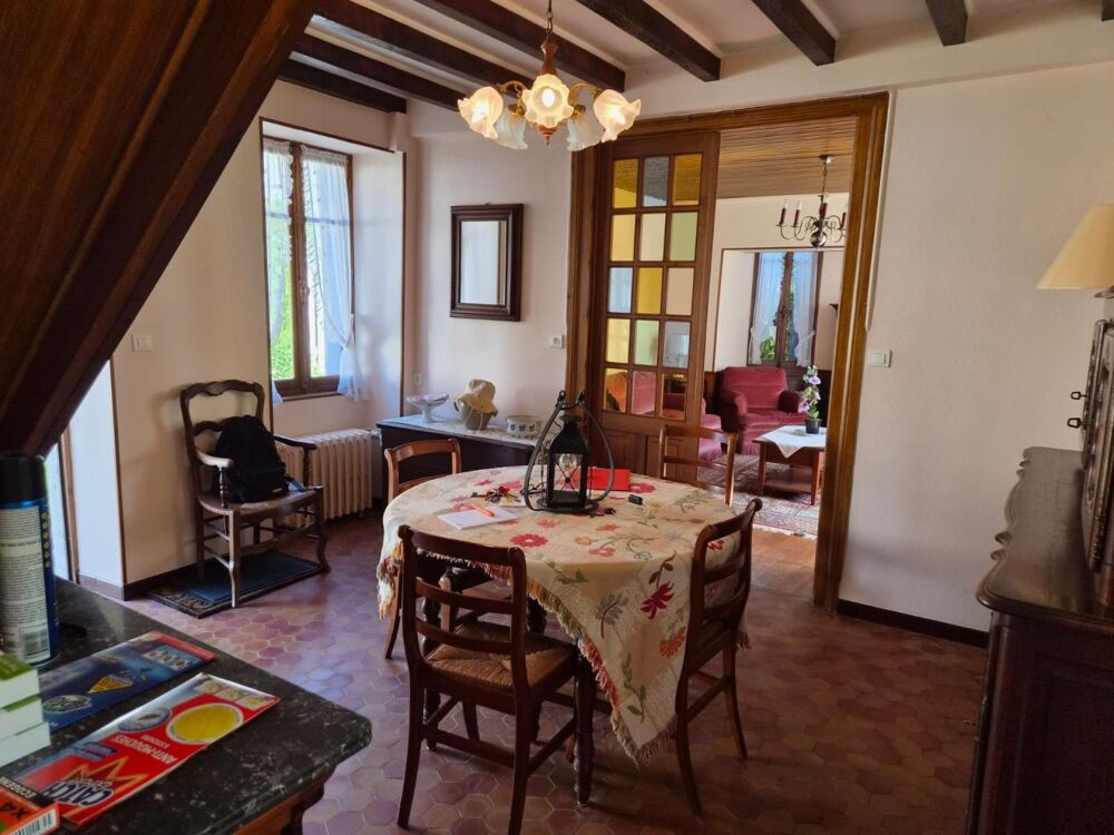 Vente Maison Charmante maison de bourg rénovée T4, garage Lalizolle