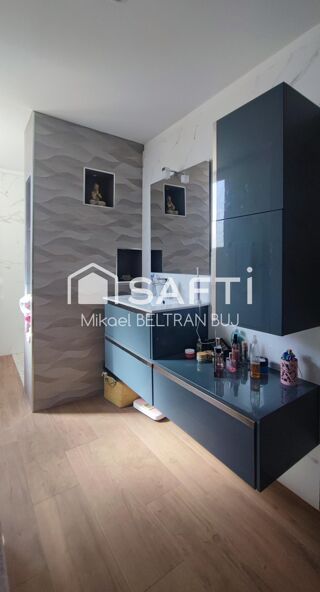  Maison  vendre 8 pices 250 m