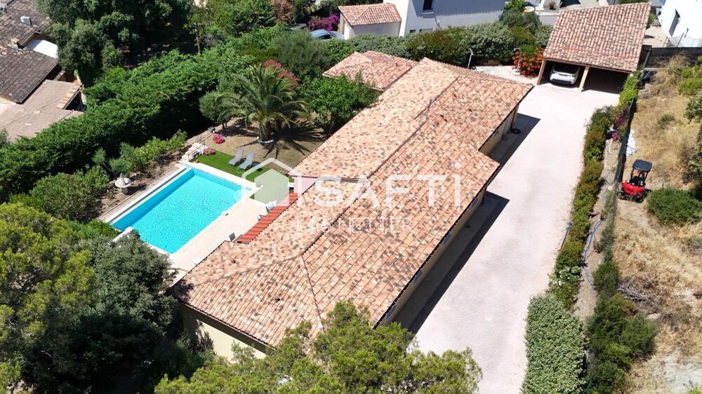 Vente Maison Maison de plain-pied, 4/5 chambres, piscine et car-port Roquebrune-sur-argens