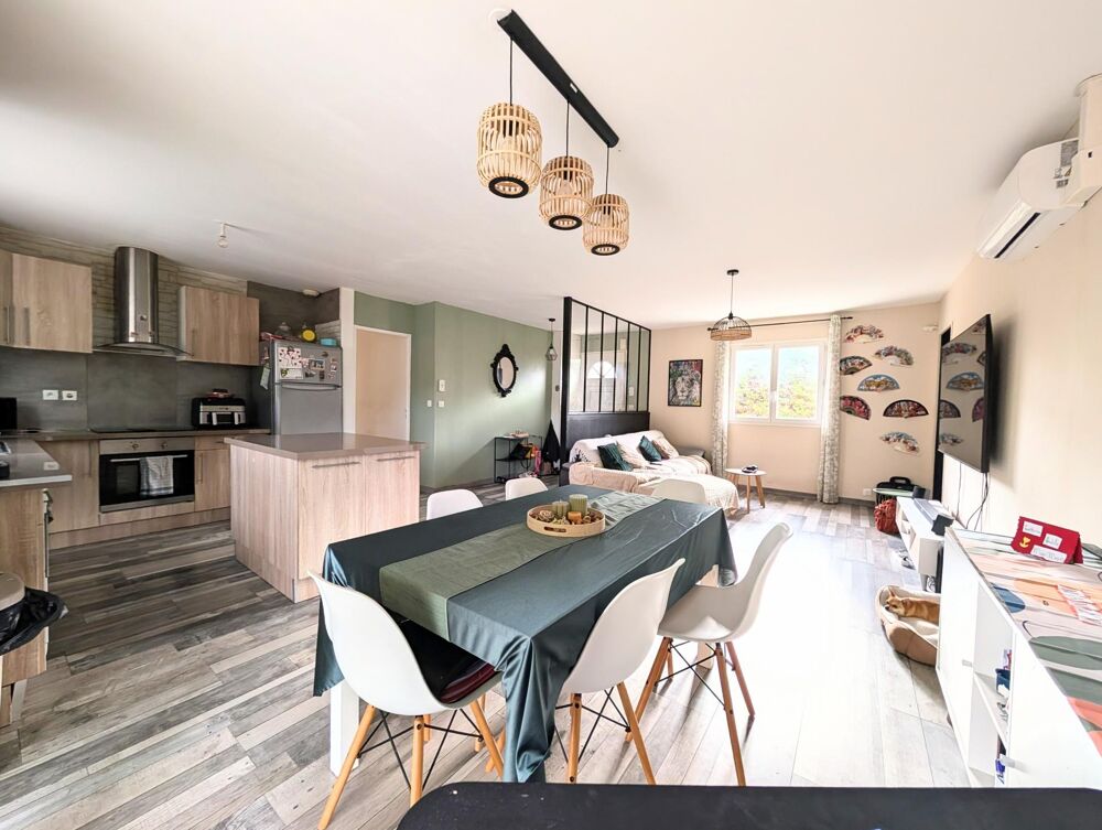 Vente Maison Maison Familiale économique, 4 chambres avec terrain intime Saint-yzan-de-soudiac