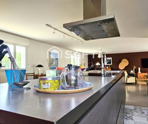   APPARTEMENT BRECH Appartement - 5 pi�ce(s) - 170 m�