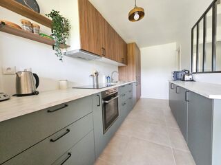  Appartement à louer 6 pièces 133 m²