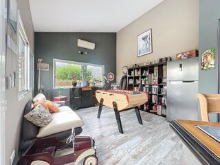  Maison  vendre 6 pices 210 m