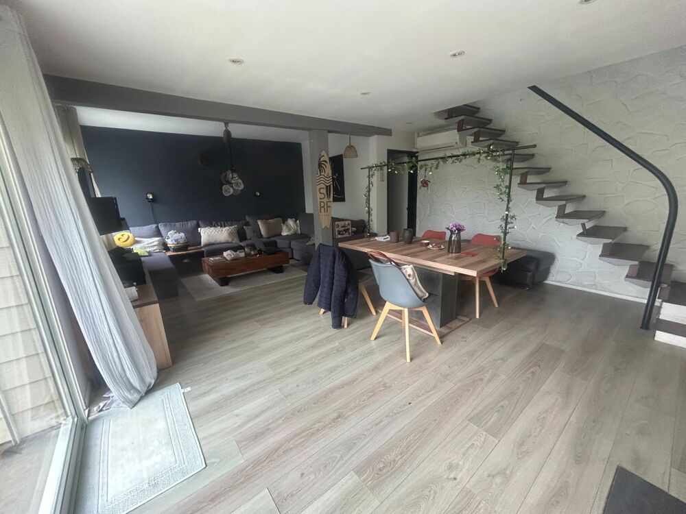 Maison 103 M², 3 chambres, terrasse sature bois, piscine