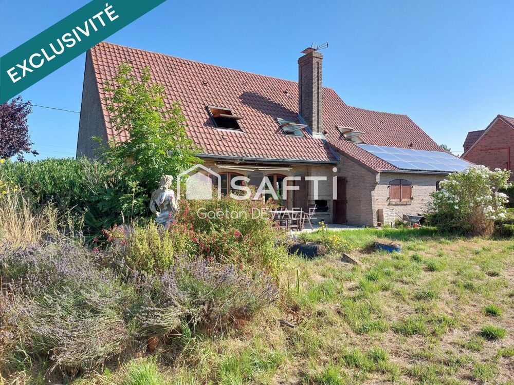 Maison familiale, grand jardin et garages