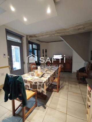  Maison  vendre 6 pices 131 m