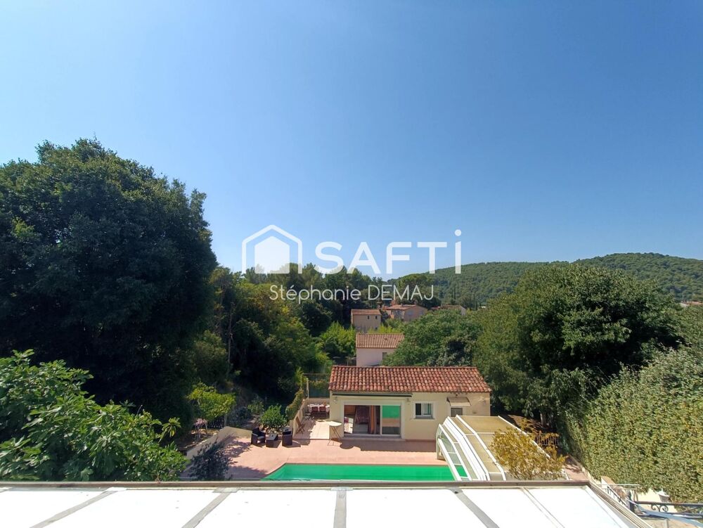 T 3 de 96 m² + studio 32 m², Piscine, Garage, cave