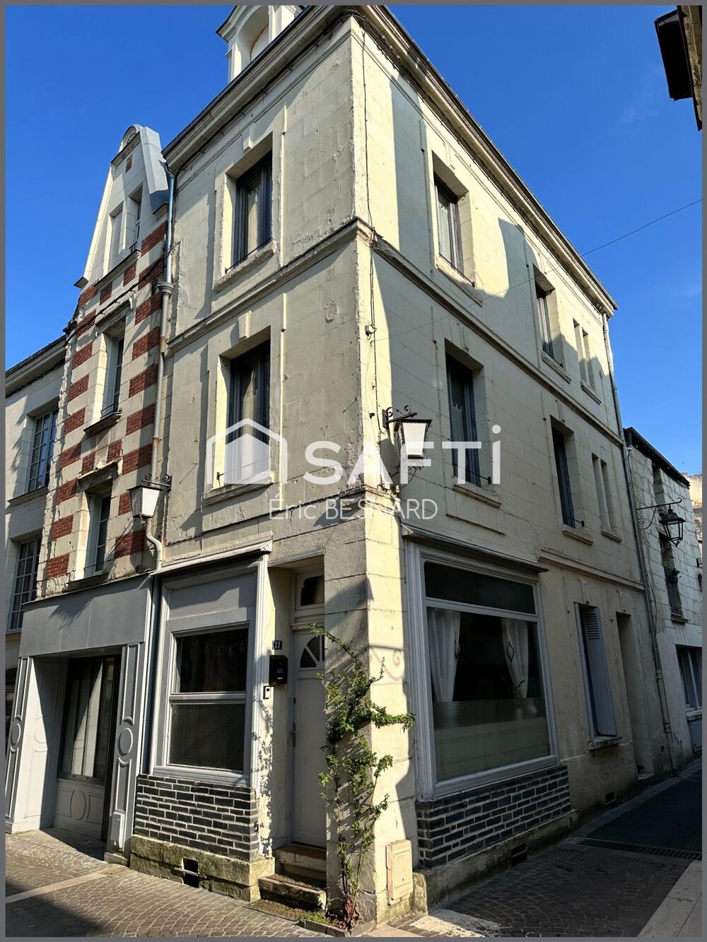 Vente Immeuble Immeuble 8 pièces 195 m2 environ 37500 CHINON Chinon