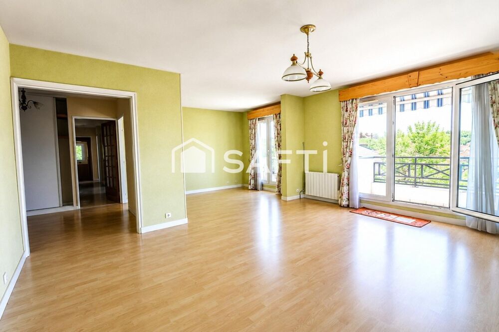 Vente Appartement T5 - 105m5 - Séjour double - 3 chambres - 2 box en sous-sol Poissy