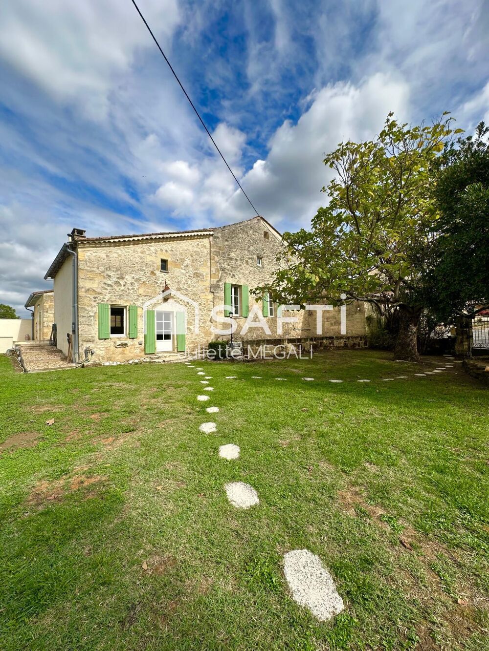 Vente Maison Elegante maison en pierre entièrement rénovée Saint-emilion