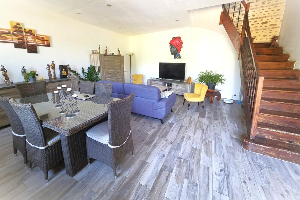 Maison t5 de 118m² comprenant un appartement indépendant.