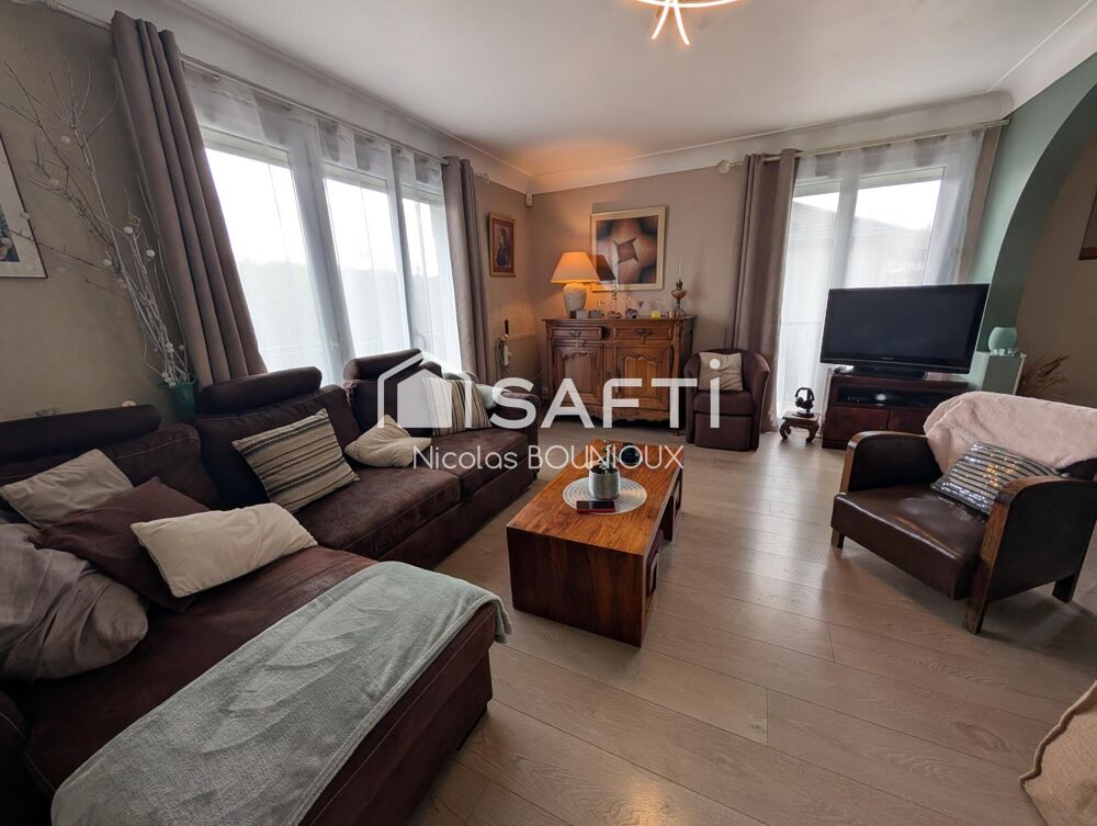 Vente Maison Maison familiale avec vue panoramique – Véranda – Jardin arboré – Garage Beruges