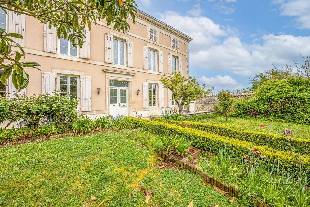 Vente Maison DEMEURE DE CHARME AVEC DÉPENDANCES AU COEUR DE CHAURAY Niort