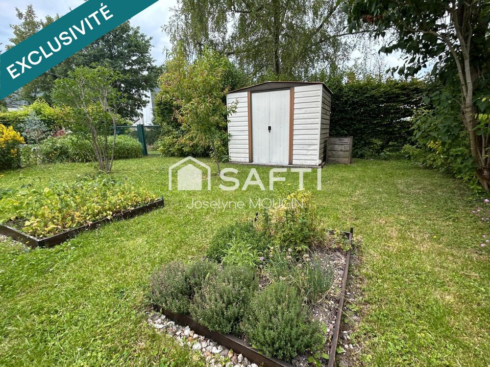 Secteur sud / ouest, maison avec garage et jardin.