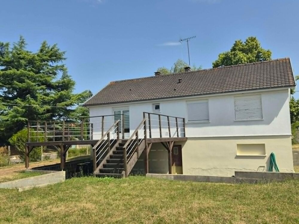 Vente Maison Plusieurs options pour cette demeure, la possibilité d'un appartement ou local indépendant de 35m2 + 160m2 de hangar pour mécani Antran