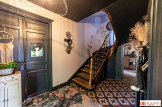  Maison  vendre 8 pices 270 m