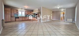  Maison  vendre 6 pices 210 m