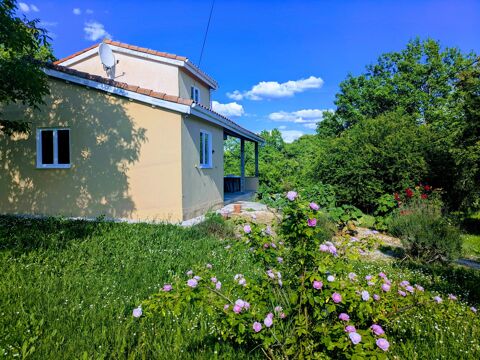   Maison T5 100m� env. sur terrain enti�rement cl�t Maison - 5 pi�ce(s) - 105 m�