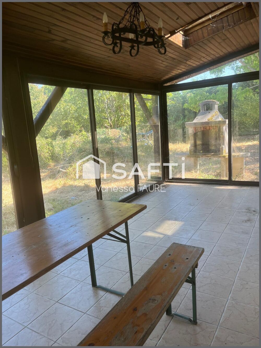 Vente Maison Découvrez une maison à fort potentiel sur belle parcelle de 950 m2 La sauve