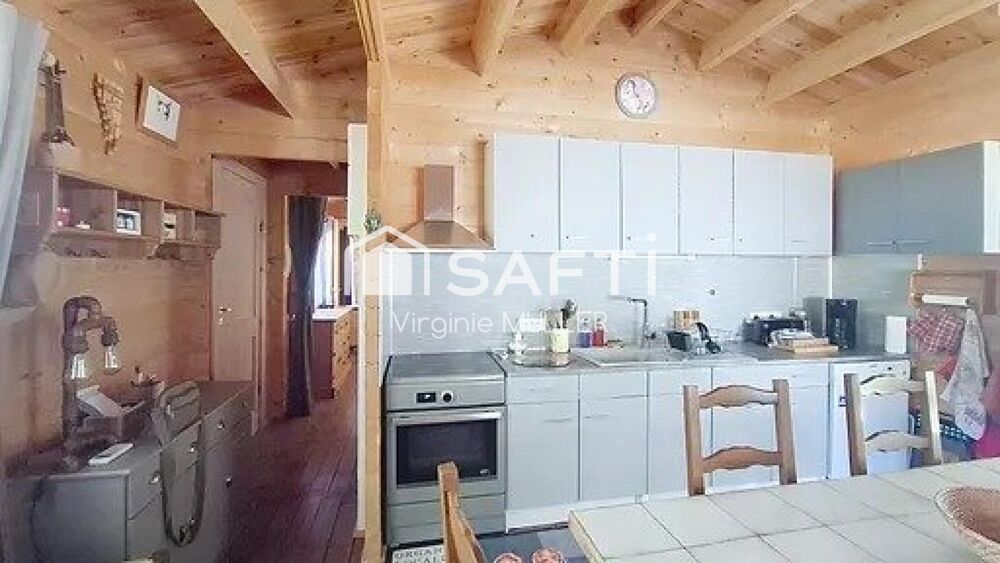 Votre chalet à 300m de la plage de La Chambrette
