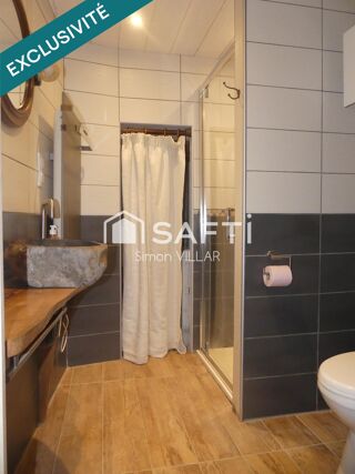  Maison  vendre 8 pices 200 m