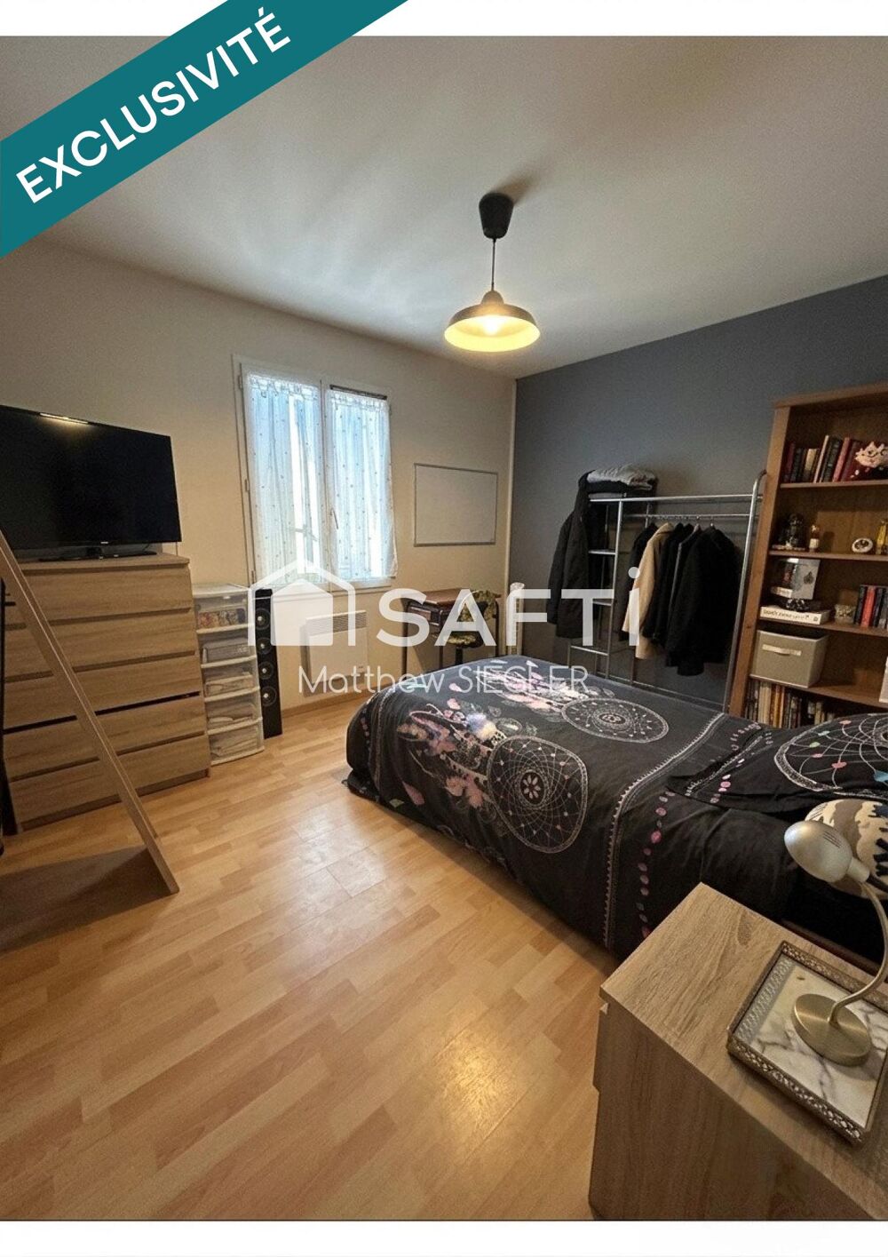 Découvrez cette charmante maison de 90 m², offrant calme, confort et un vaste terrain clos de 2 530 m².