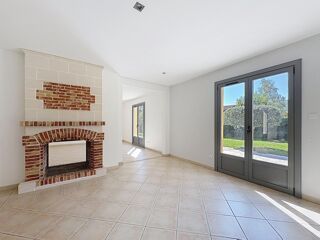  Maison � vendre 8 pi�ces 240 m�