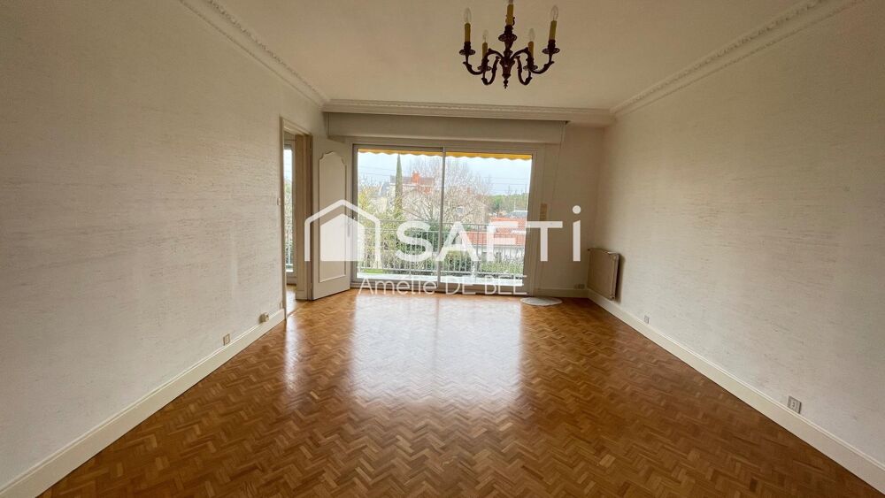 Vente Appartement Appartement Spacieux traversant 3 chambres, emplacement exceptionnel à quelques pas du mail, des parcs et de l'océan La rochelle