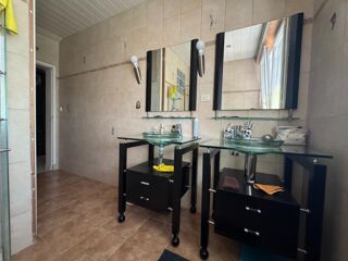  Maison  vendre 7 pices 290 m