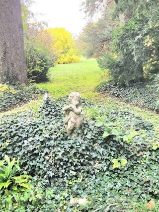  Maison  vendre 8 pices 370 m