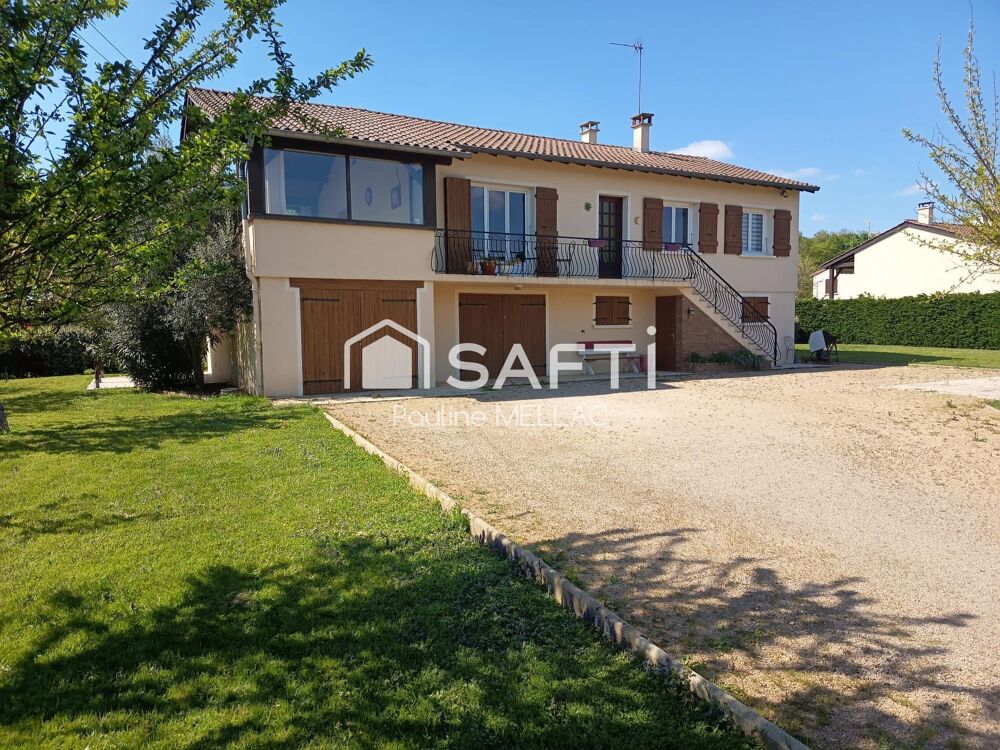 Maison individuelle idéalement située sur la commune de Sennece les Mâcon sur un terrain de 1600m2