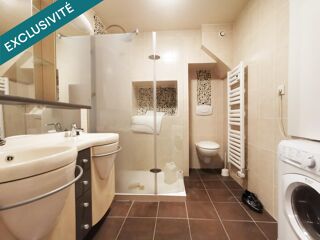  Immeuble à vendre 213 m²