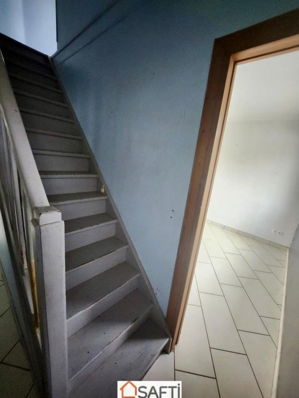 Vente Maison Située dans un secteur recherché pour son calme, cette charmante maison semi-mitoyenne parfaitement entretenue attend ses nouvea Desvres