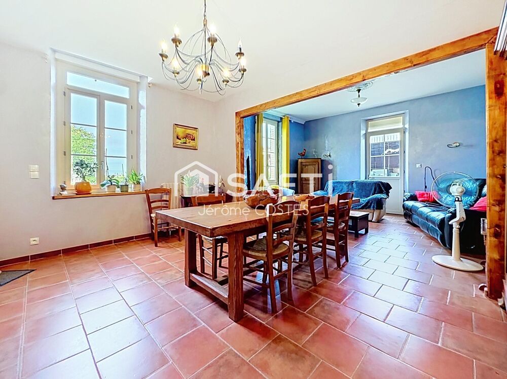 Magnifique corps de ferme rénové de plus de 300 m2 avec Gîte & chambres dhôtes