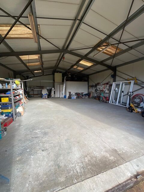 Local commercial avec terrain 120000 18240 Belleville-sur-loire