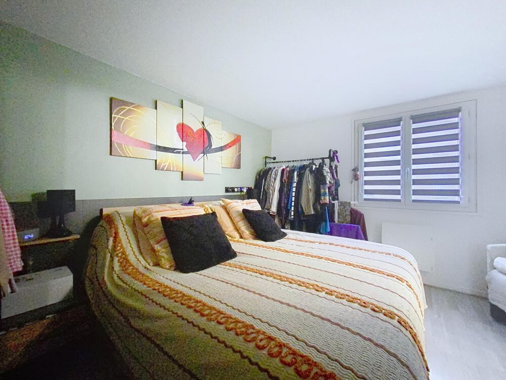 MAISON RENOVEE - QUARTIER PAISIBLE - CHAMBRE RDC