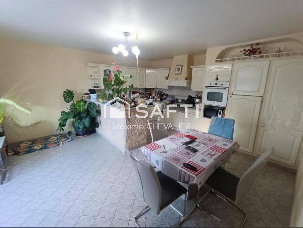 Vente Maison Maison 6 pièces - 234m² Chassignolles