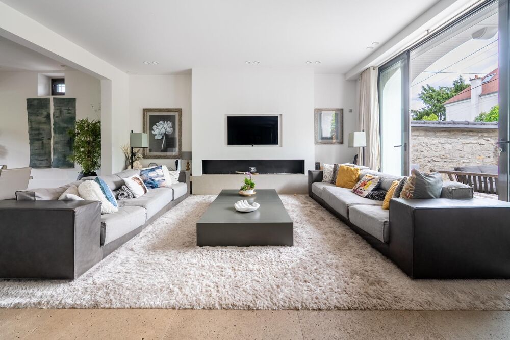 Vente Maison Triangle d'or, belle propriété avec maison de Maître et maison annexe sur jardin et piscine. Saint-maur-des-fosses