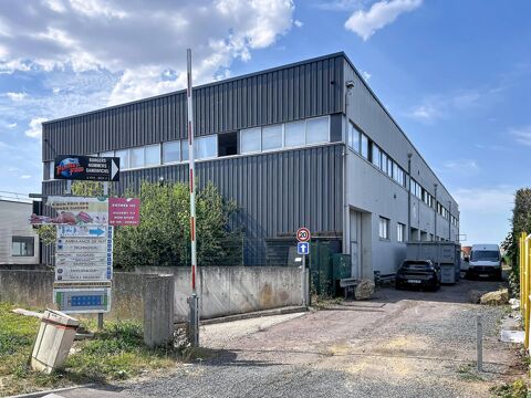 ENSEMBLE IMMOBILIER D'ACTIVIT&Eacute;S 12 CELLULES ET 33 GARAGES 1920000 14000 Caen