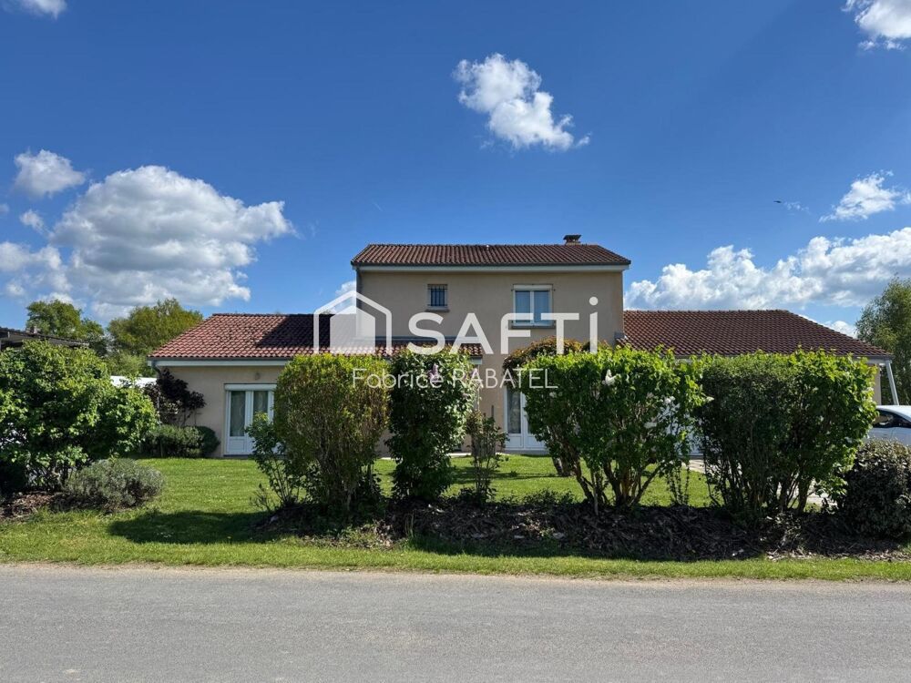 Vente Maison Maison 6 pièces 147 M2 construite en 2003. Les ancizes-comps