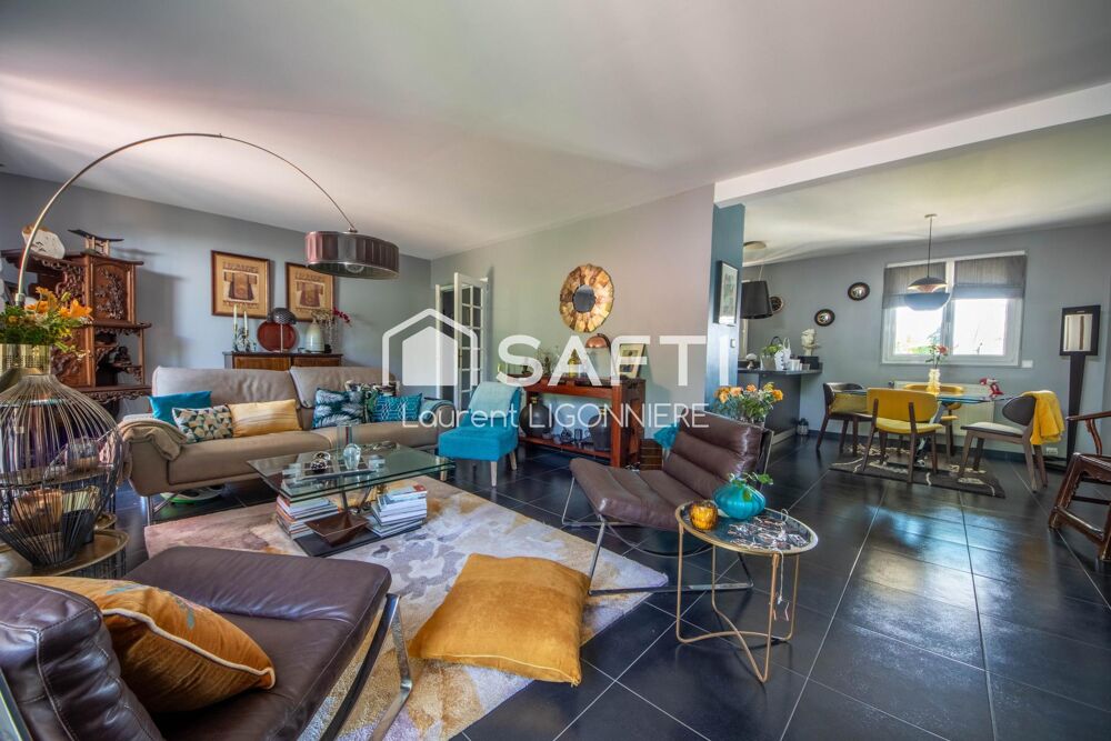 Vente Maison DOMAINE DE SANTENY – MAISON FAMILIALE ENTIEREMENT RENOVEE Santeny