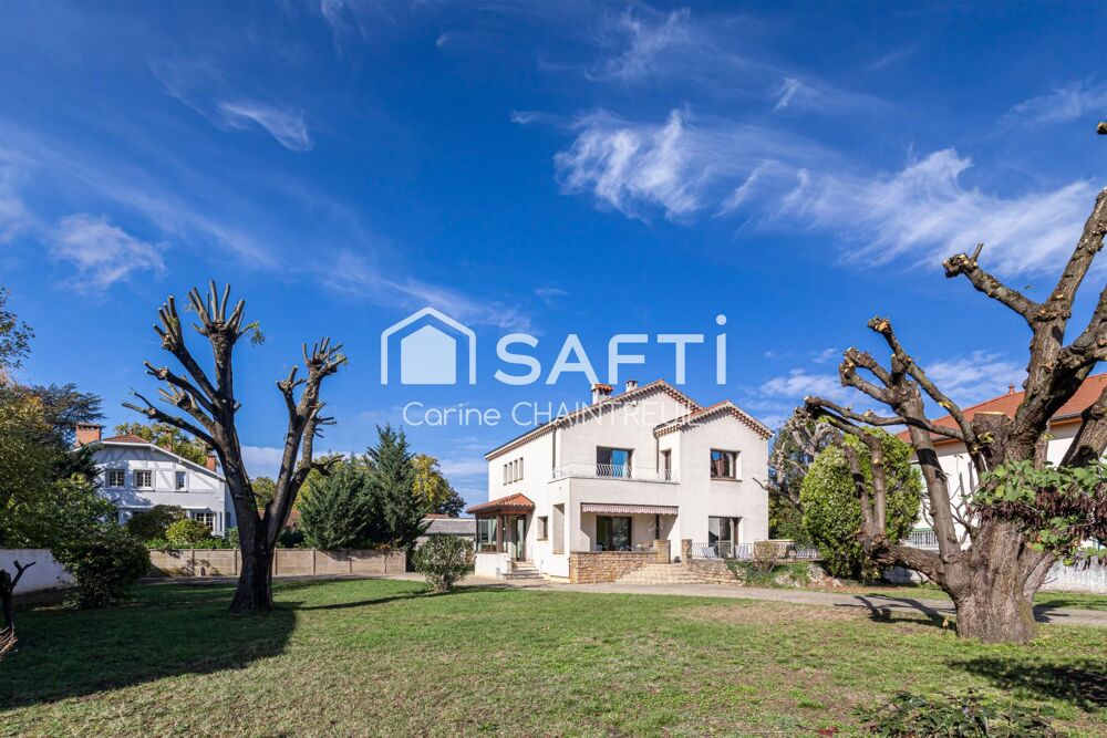 � vendre  Maison Bron (69500)