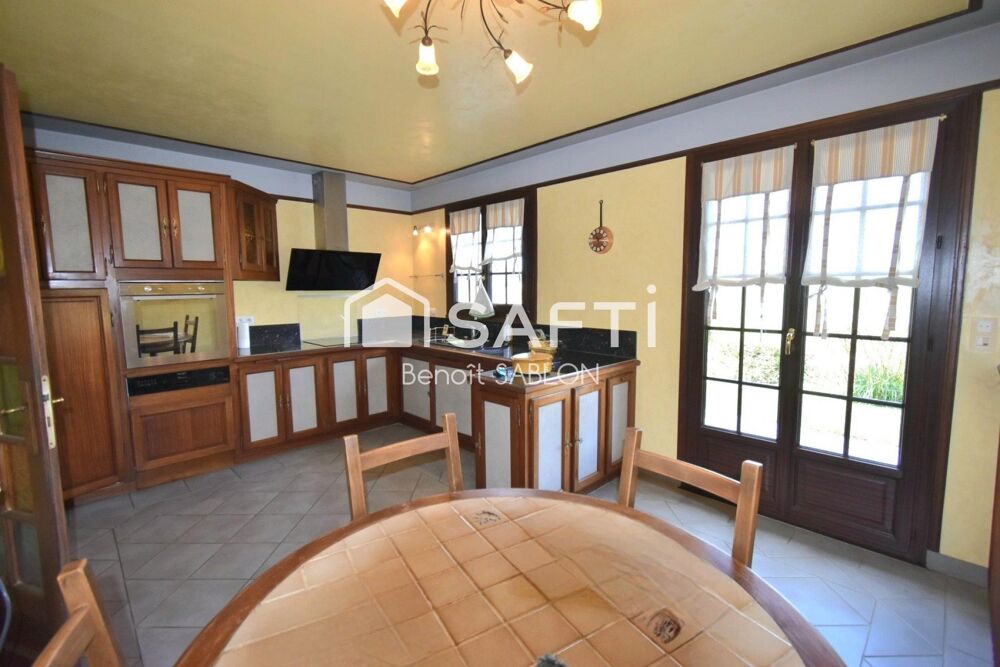 Vente Maison Maison 149m², 4 chambres, véranda, sous-sol Saint-romain-de-colbosc