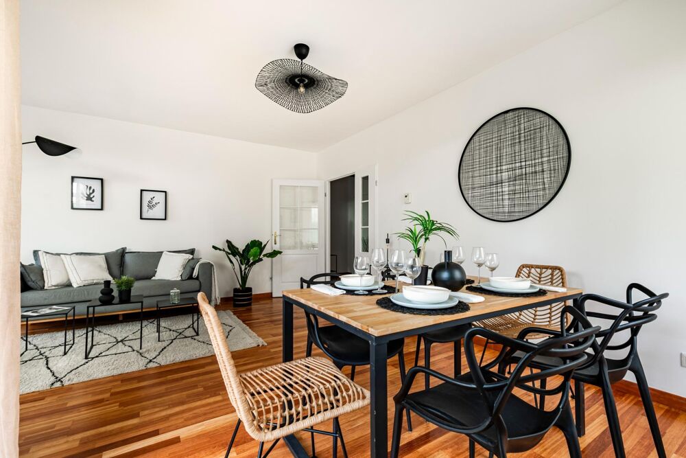 Vente Appartement Barrière du Médoc / Tivoli : appartement T3 de 77 m², avec un grand jardin et une place de parking. Bordeaux
