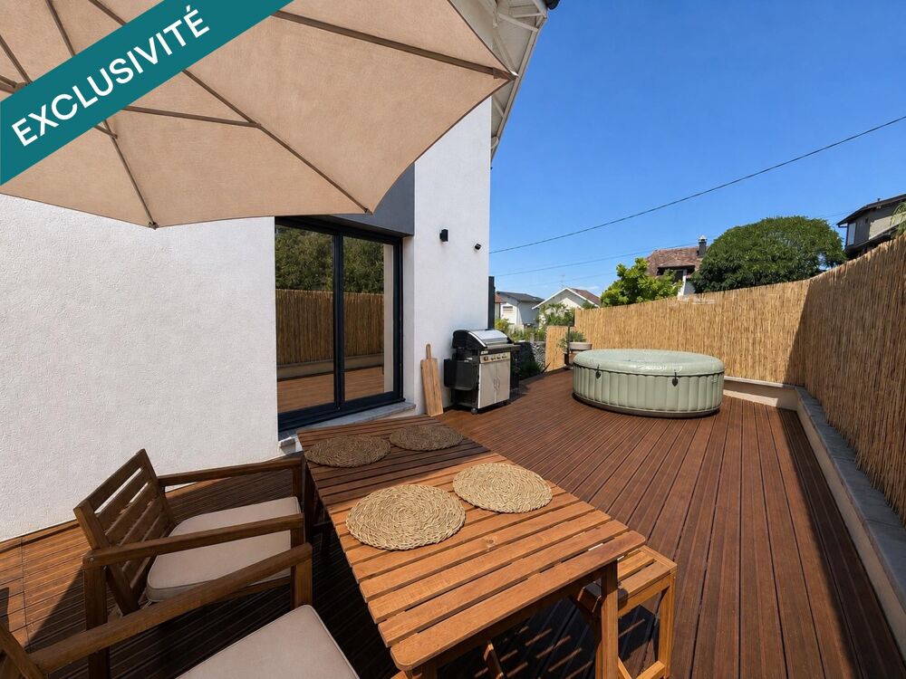 Maison récente avec garage et studio