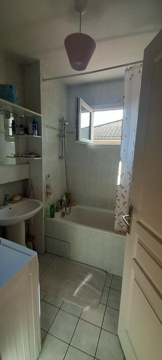  Appartement � vendre 4 pi�ces 84 m�