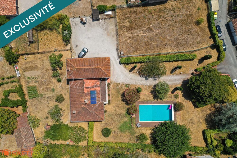Vente Maison Maison Individuelle 220m2 - 6 chambres - Piscine - Damiatte Damiatte