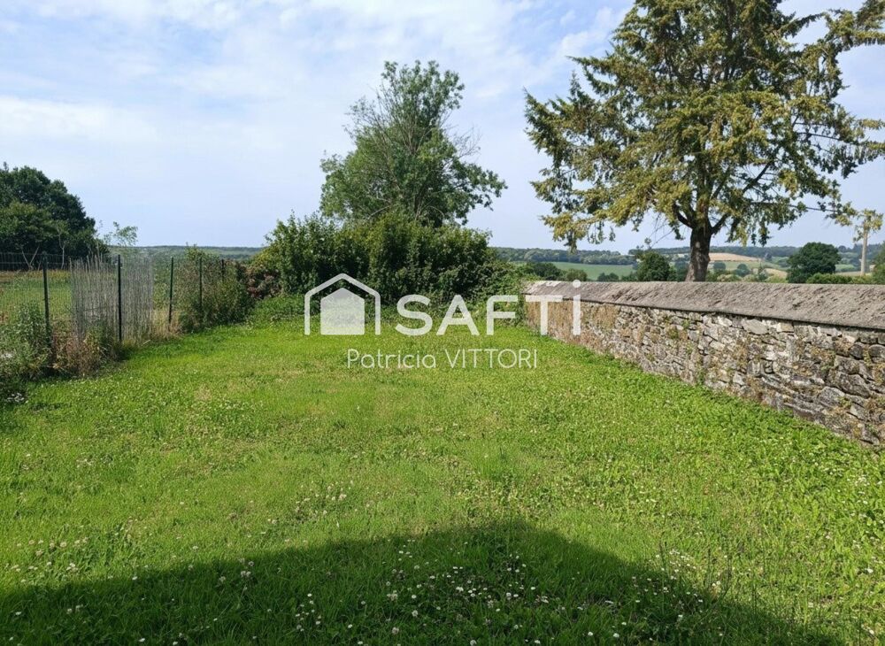 Maison en pierre avec terrasse, jardin et vue dégagée